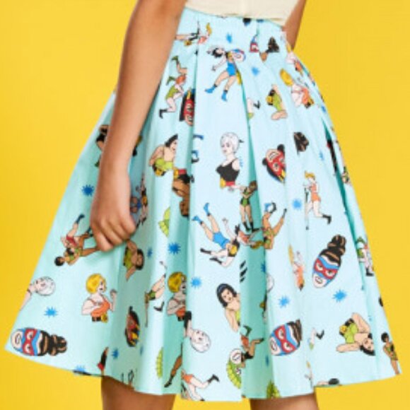 Laura Byrnes California Little Jun Skirt in Lady Wrestlers Print - Picture 3 of 5
